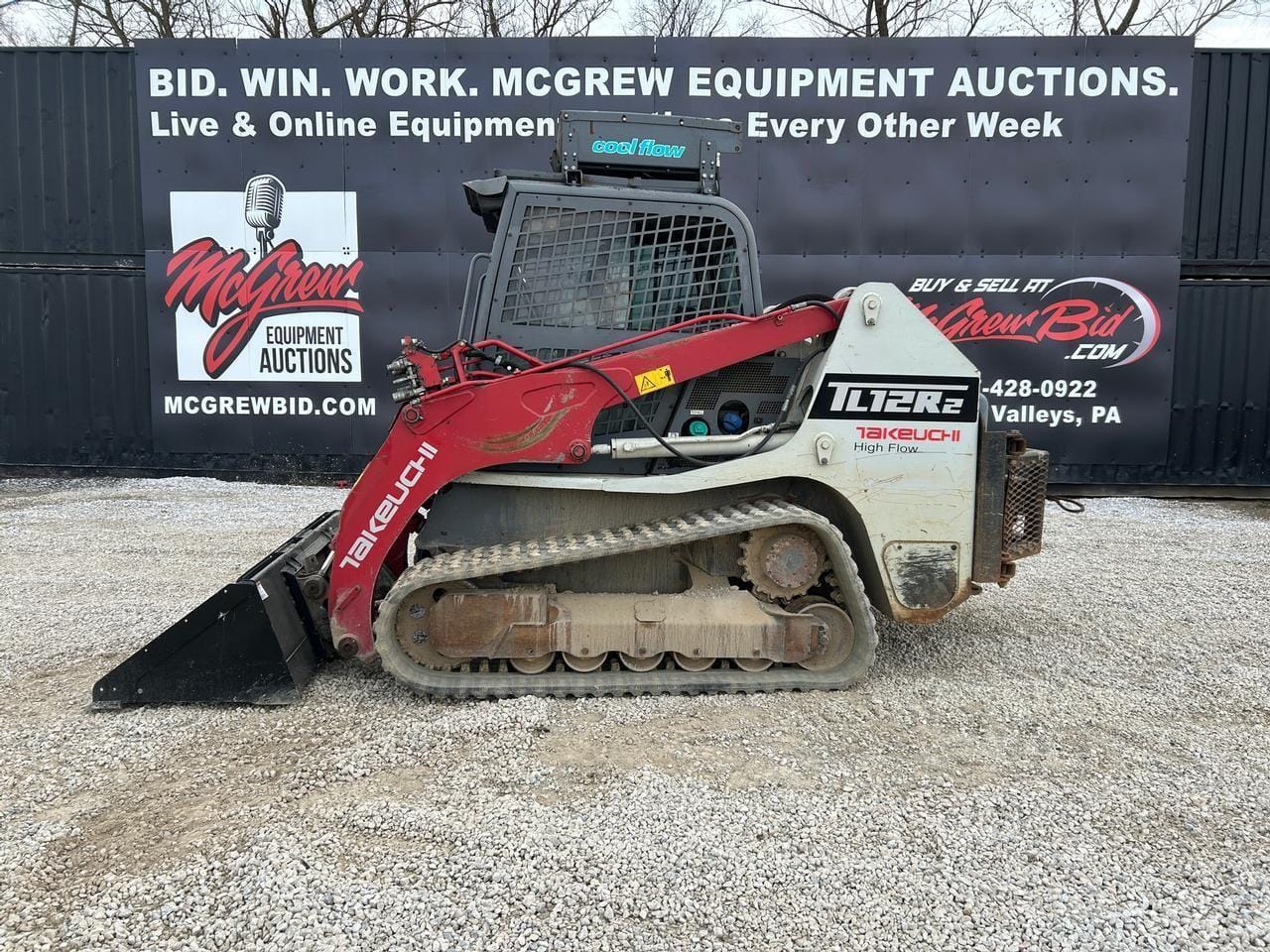 2017 Takeuchi TL12R2 Equipment Image0
