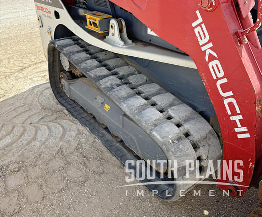 Image of Takeuchi TL12V2 equipment image 4