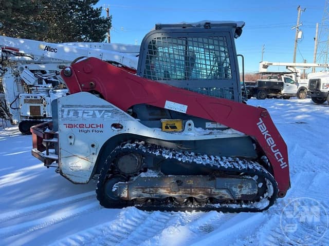 Image of Takeuchi TL12V2 equipment image 3