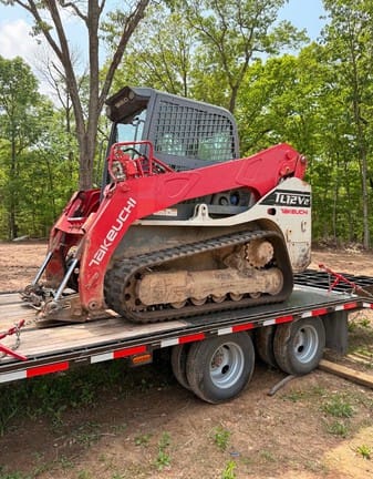 2017 Takeuchi TL12V2 Equipment Image0
