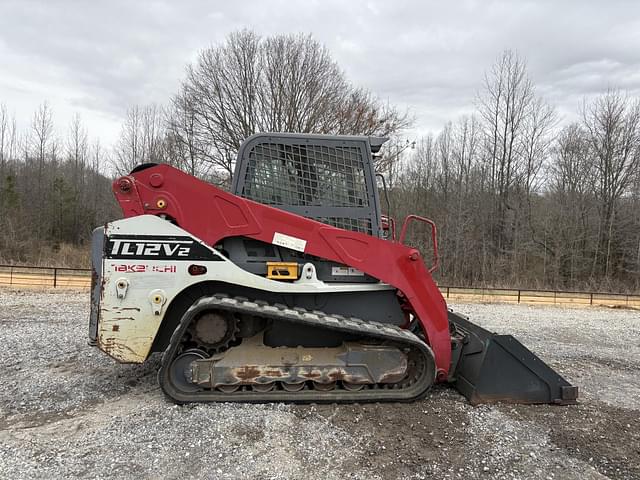 Image of Takeuchi TL12V2 equipment image 3