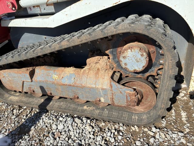 Image of Takeuchi TL8 equipment image 4