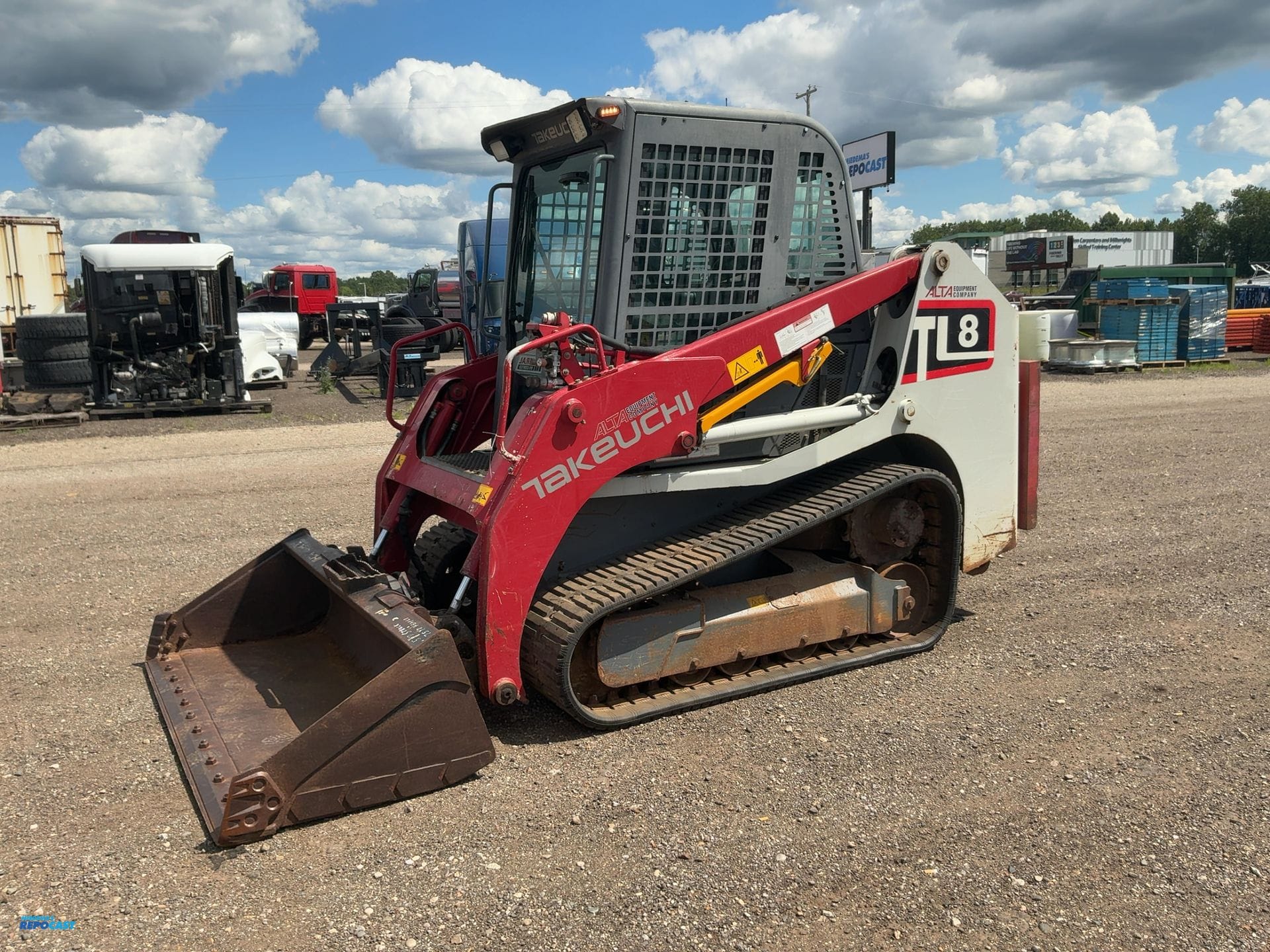 2017 Takeuchi TL8 Equipment Image0