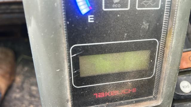 Image of Takeuchi TL8 equipment image 2