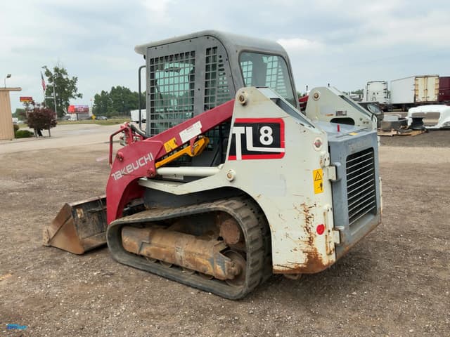 Image of Takeuchi TL8 equipment image 3