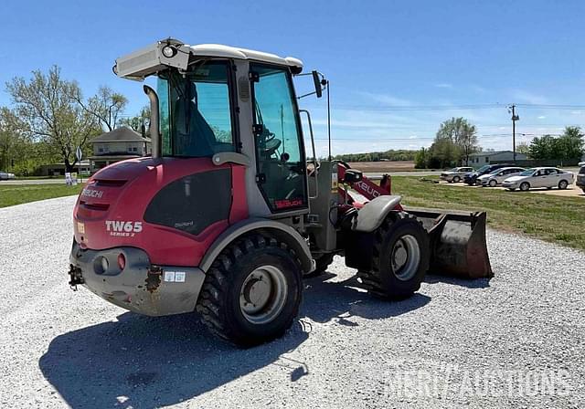 Image of Takeuchi TW65 equipment image 4