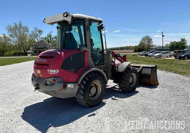 Image of Takeuchi TW65 equipment image 4