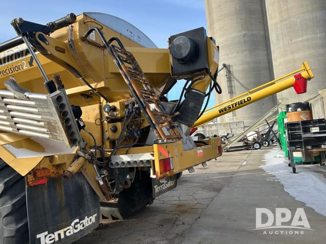 Image of Terra-Gator TG8400 equipment image 4