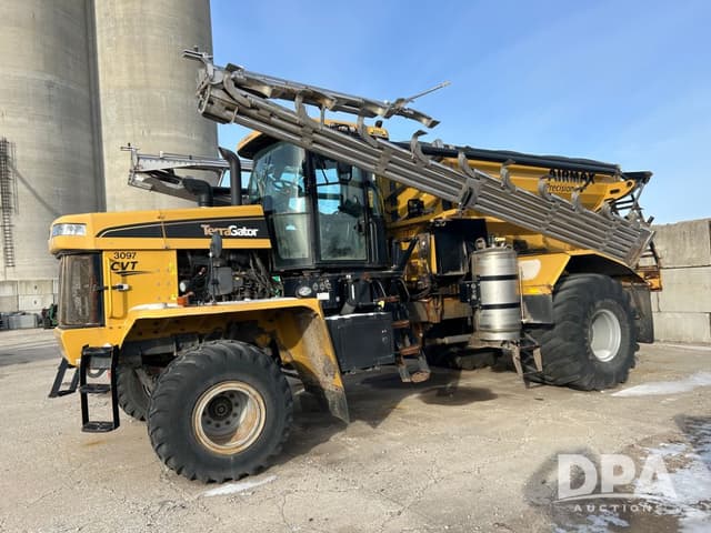 Image of Terra-Gator TG8400 equipment image 1