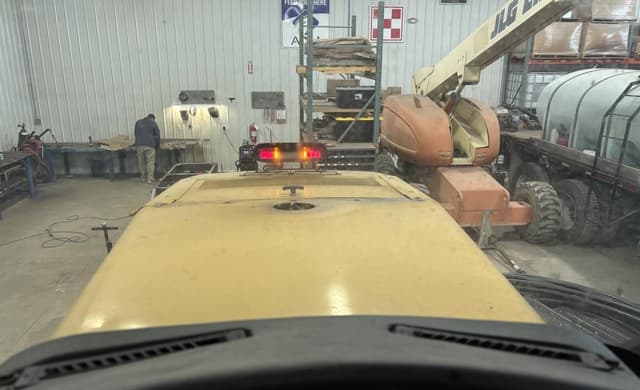 Image of Terra-Gator TG8400B equipment image 3