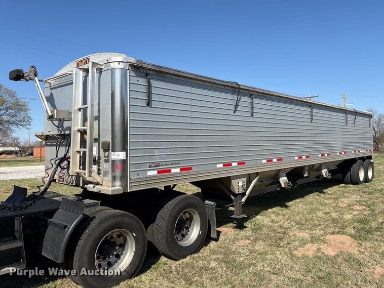 2017 Timpte Super Hopper Equipment Image0