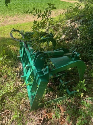 2017 Titan Root Grapple Equipment Image0