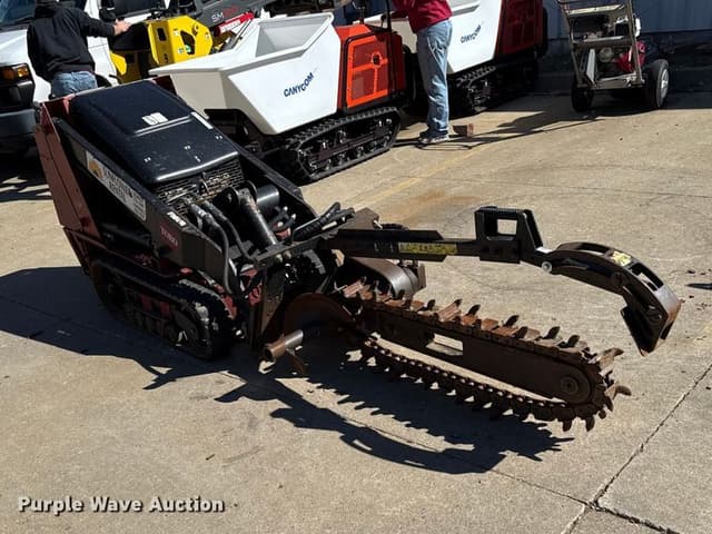 Image of Toro Dingo equipment image 2