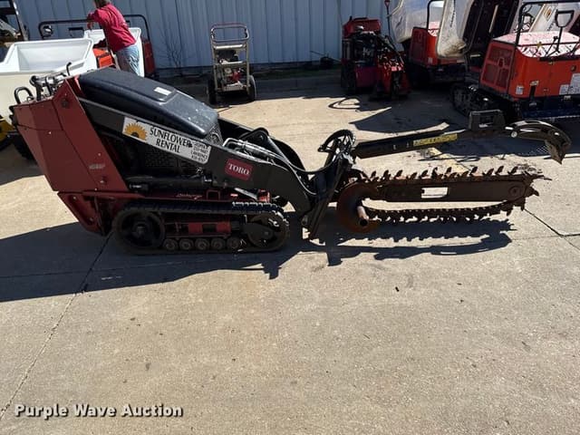 Image of Toro Dingo equipment image 3