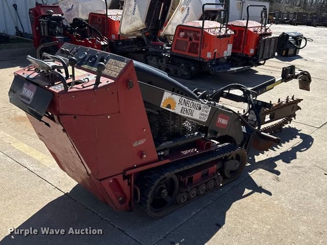 Image of Toro Dingo equipment image 4