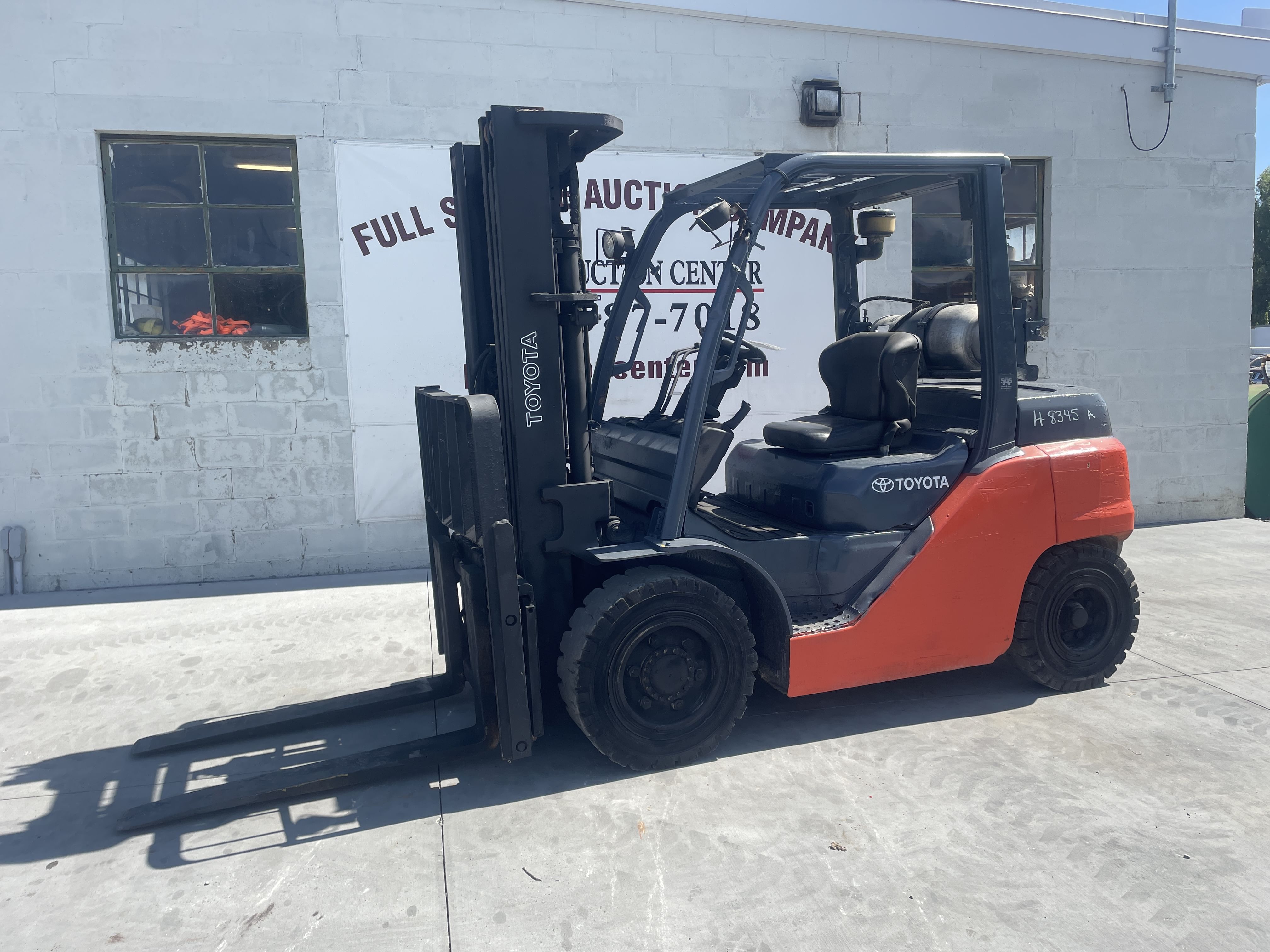 2017 Toyota 8FG35U Equipment Image0