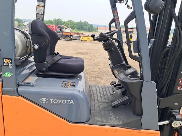 Image of Toyota 8FGCU15 equipment image 4