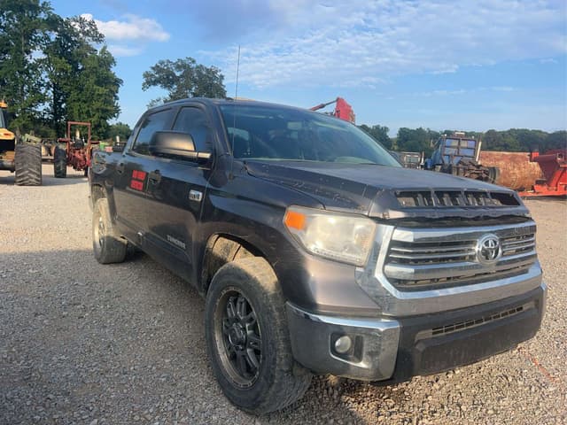 Image of Toyota Tundra equipment image 4