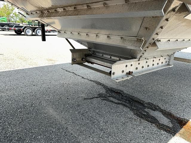 Image of Trail King AHTC4102 equipment image 4