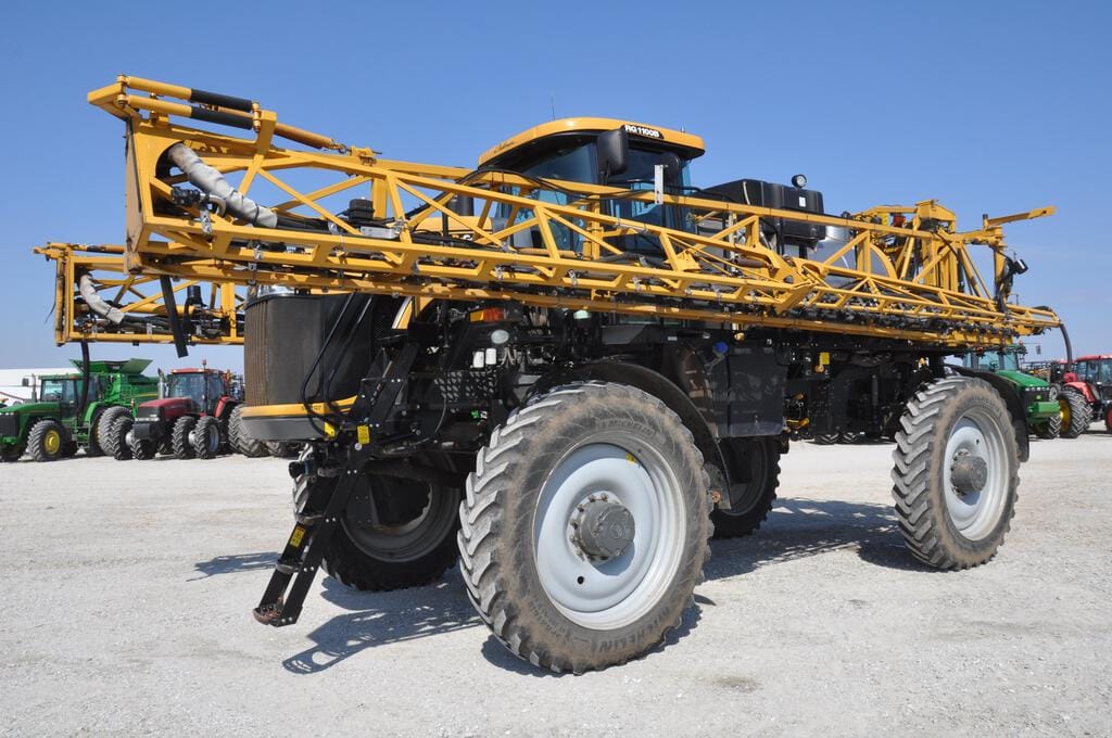 Main image RoGator RG1100B