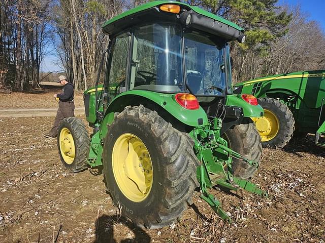 Image of John Deere 5075E equipment image 1