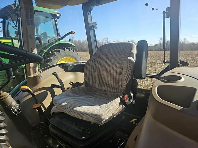 Image of John Deere 5075E equipment image 2