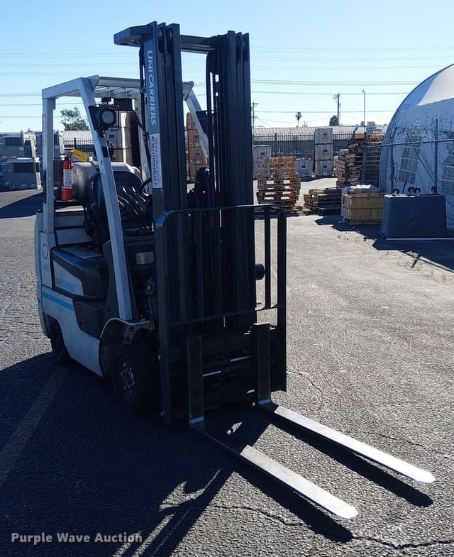 Image of Unicarriers 40 equipment image 2