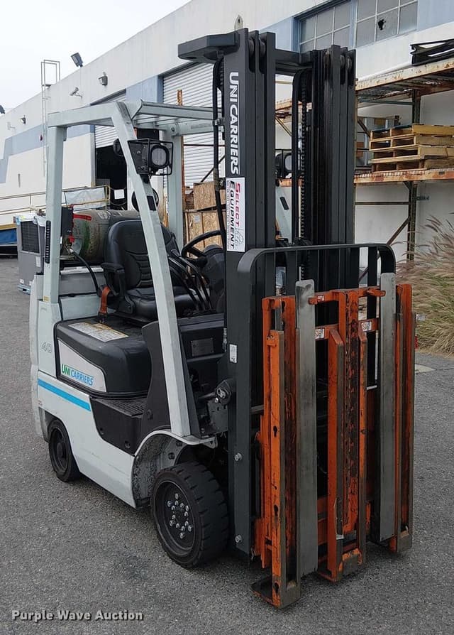 Image of Unicarriers 40 equipment image 2