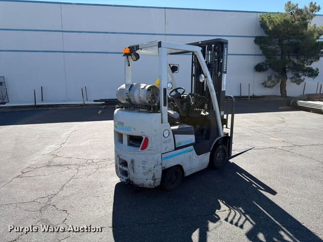 Image of Unicarriers 40 equipment image 4