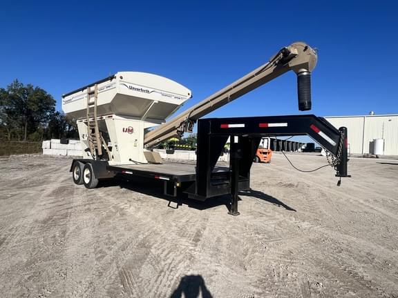 Image of Unverferth Seed Runner 3755XL equipment image 1