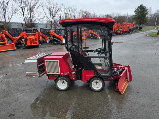 Image of Ventrac 3400Y equipment image 3