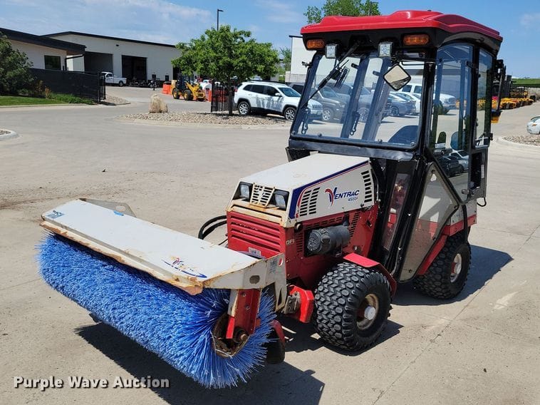 2017 Ventrac 4500P Equipment Image0