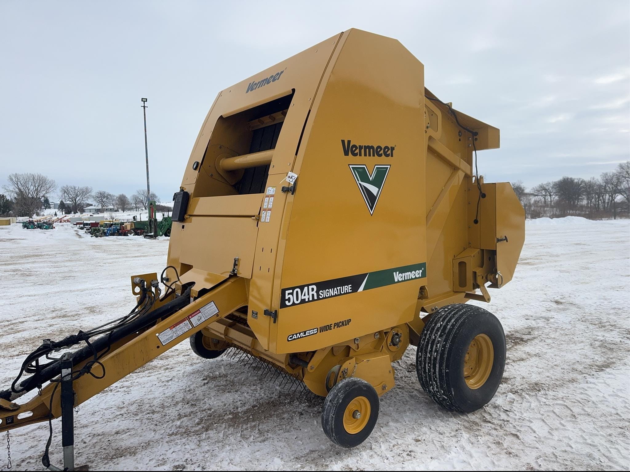 2017 Vermeer 504R Signature Equipment Image0