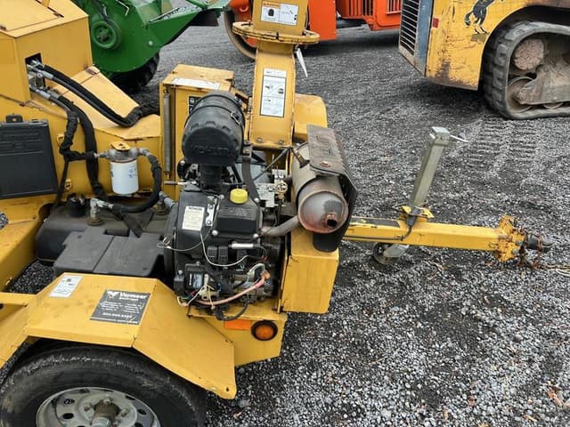 Image of Vermeer BC700XL equipment image 3