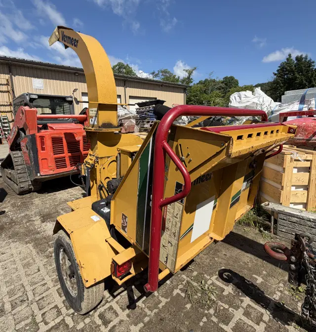Image of Vermeer BC700XL equipment image 4