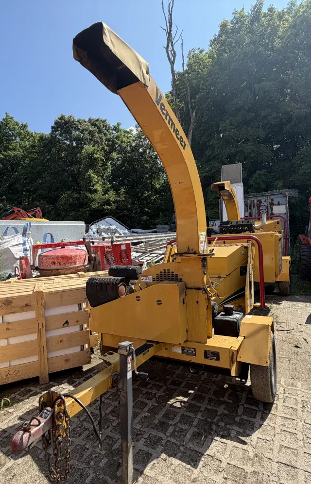 Image of Vermeer BC700XL equipment image 1