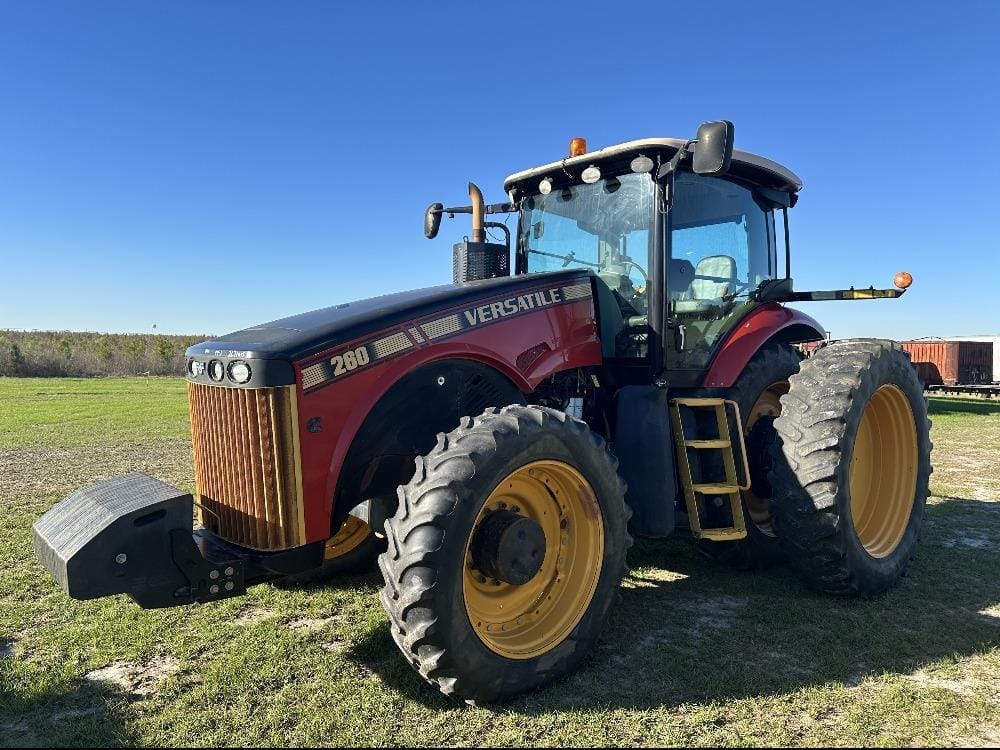 2017 Versatile 260 Equipment Image0