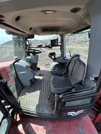 Image of Versatile 550DT equipment image 3