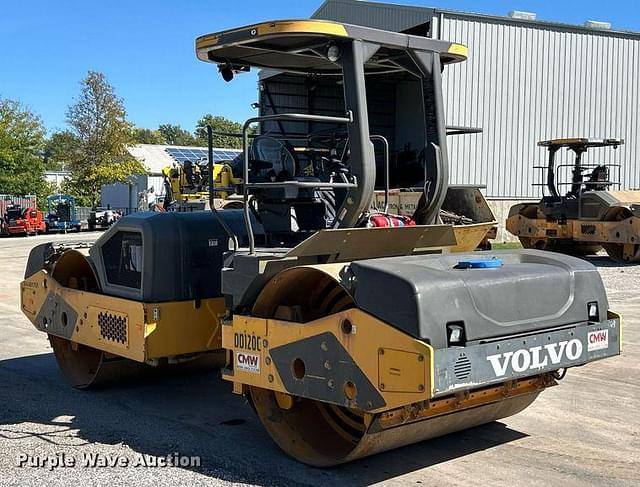 Image of Volvo DD120C equipment image 2