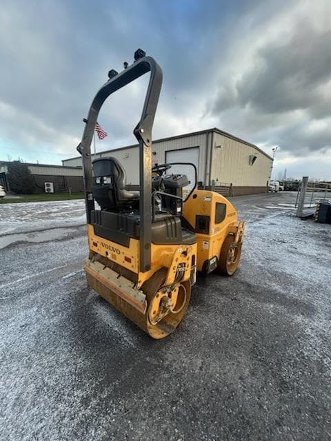 Image of Volvo DD25B equipment image 3