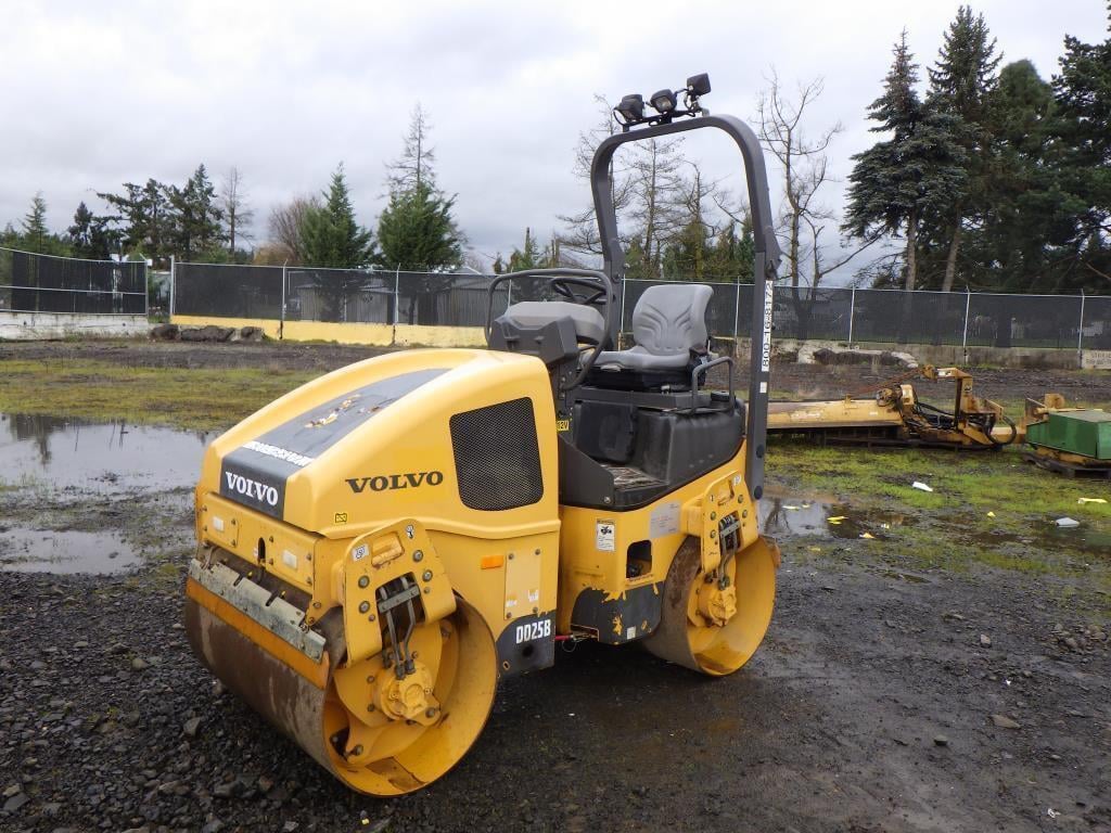 SOLD - 2017 Volvo DD25B Lot No. 2730 Construction with 608 Hrs ...