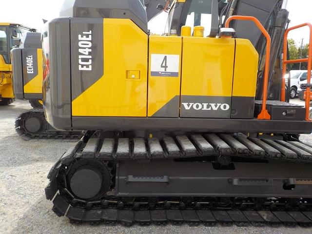 Image of Volvo EC140EL equipment image 2