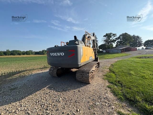 Image of Volvo EC220EL equipment image 3