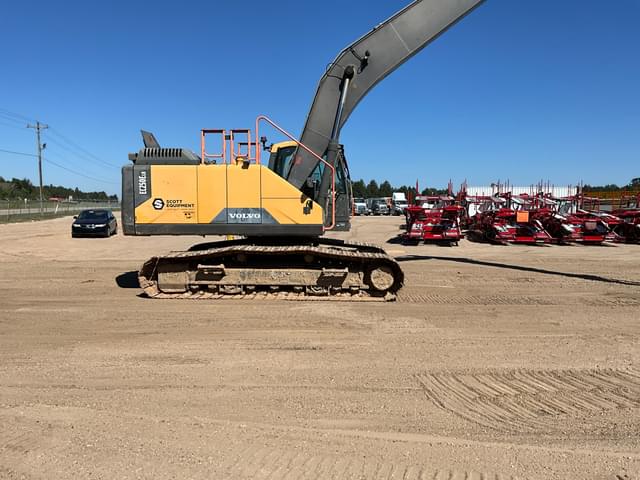 Image of Volvo EC250ELR equipment image 4