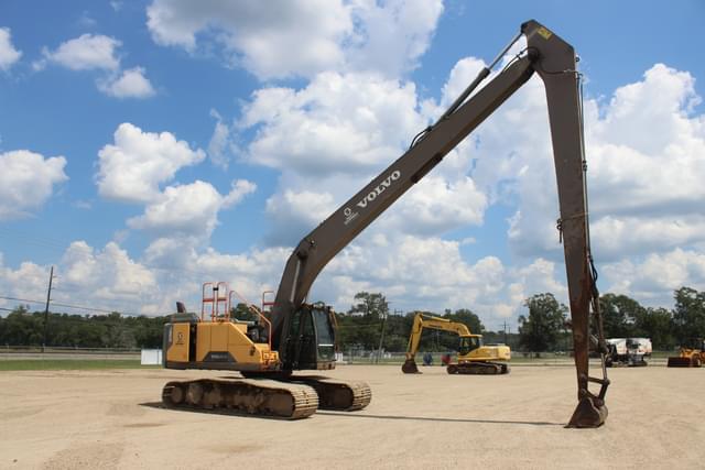 Image of Volvo EC250ELR equipment image 4