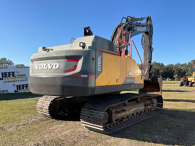 Image of Volvo EC380EL equipment image 4