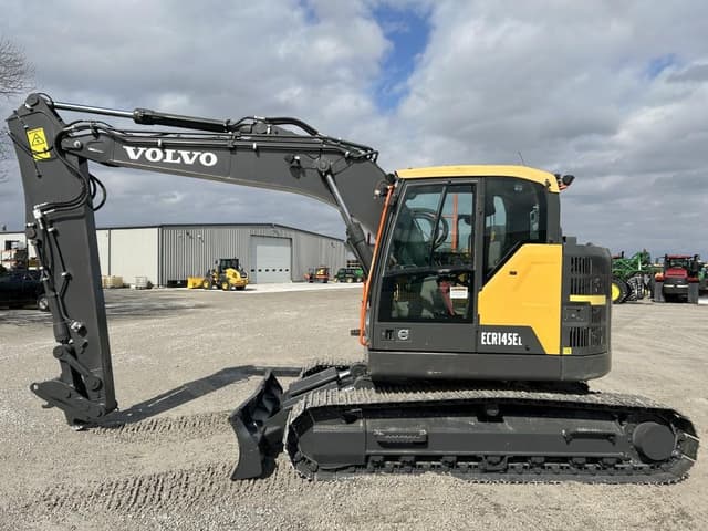 Image of Volvo ECR145EL equipment image 2