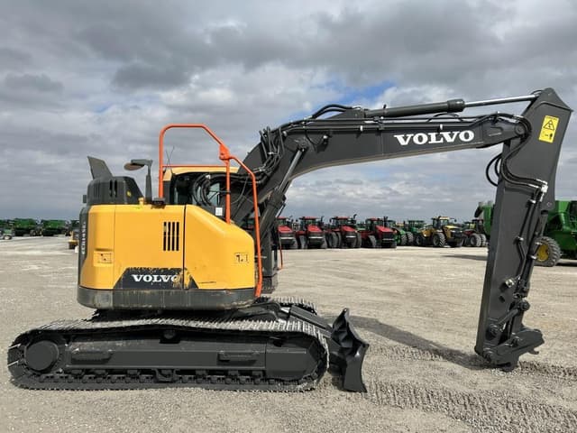 Image of Volvo ECR145EL equipment image 3
