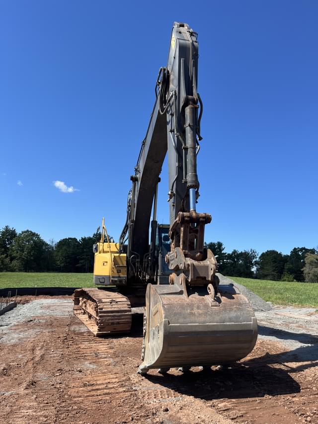 Image of Volvo ECR305CL equipment image 2