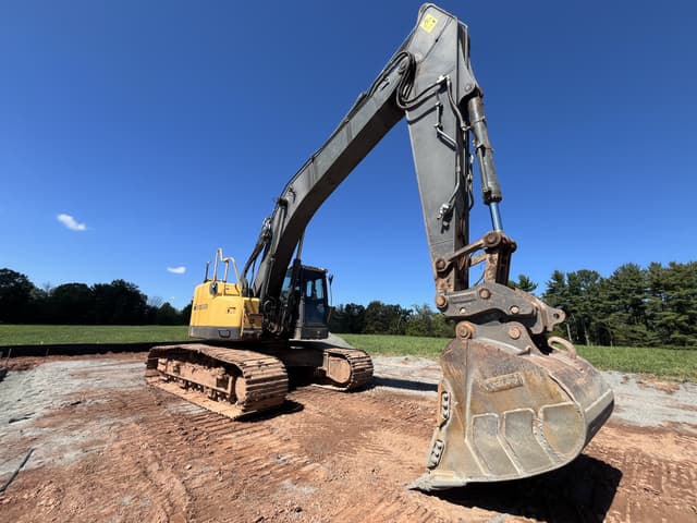 Image of Volvo ECR305CL equipment image 3